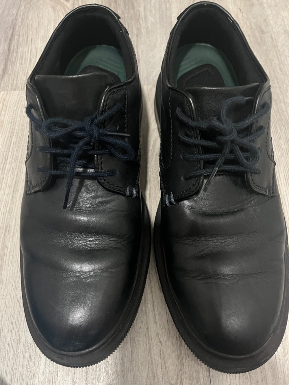 Clarks men’s dress shoe sz 9 1/2 M